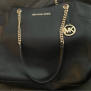 Michael Kors Black Jet Set Shoulder Bag